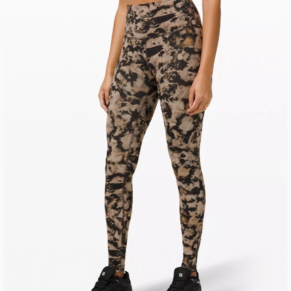 NWT Lululemon Wunder Train HR Tight - Picture 3 of 5